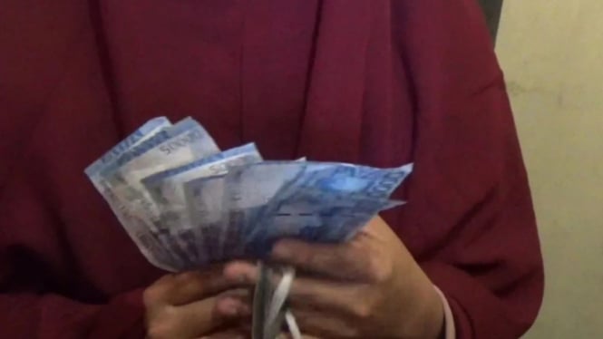 Uang