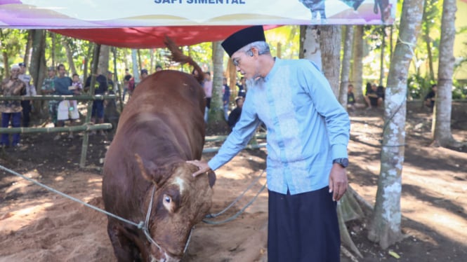 Sekda Jateng Sumarno