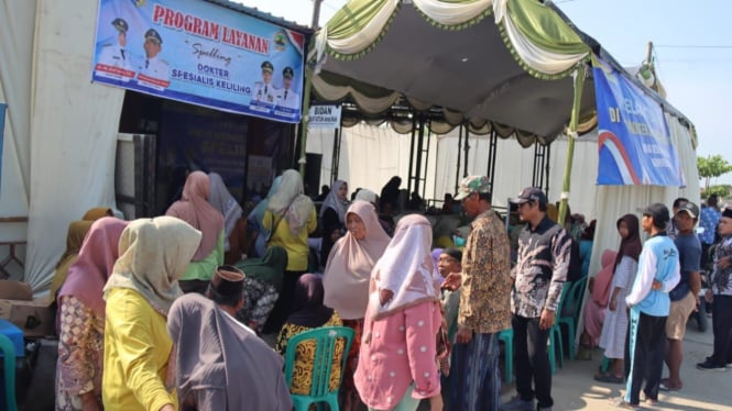 Pelayanan kesehatan untuk korban rob Demak