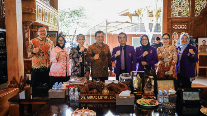 Gubernur Jawa Tengah, Ahmad Lutfi