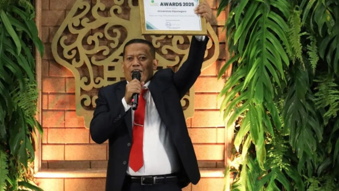 Rektor Universitas Diponegoro (Undip) Semarang Suharnomo.