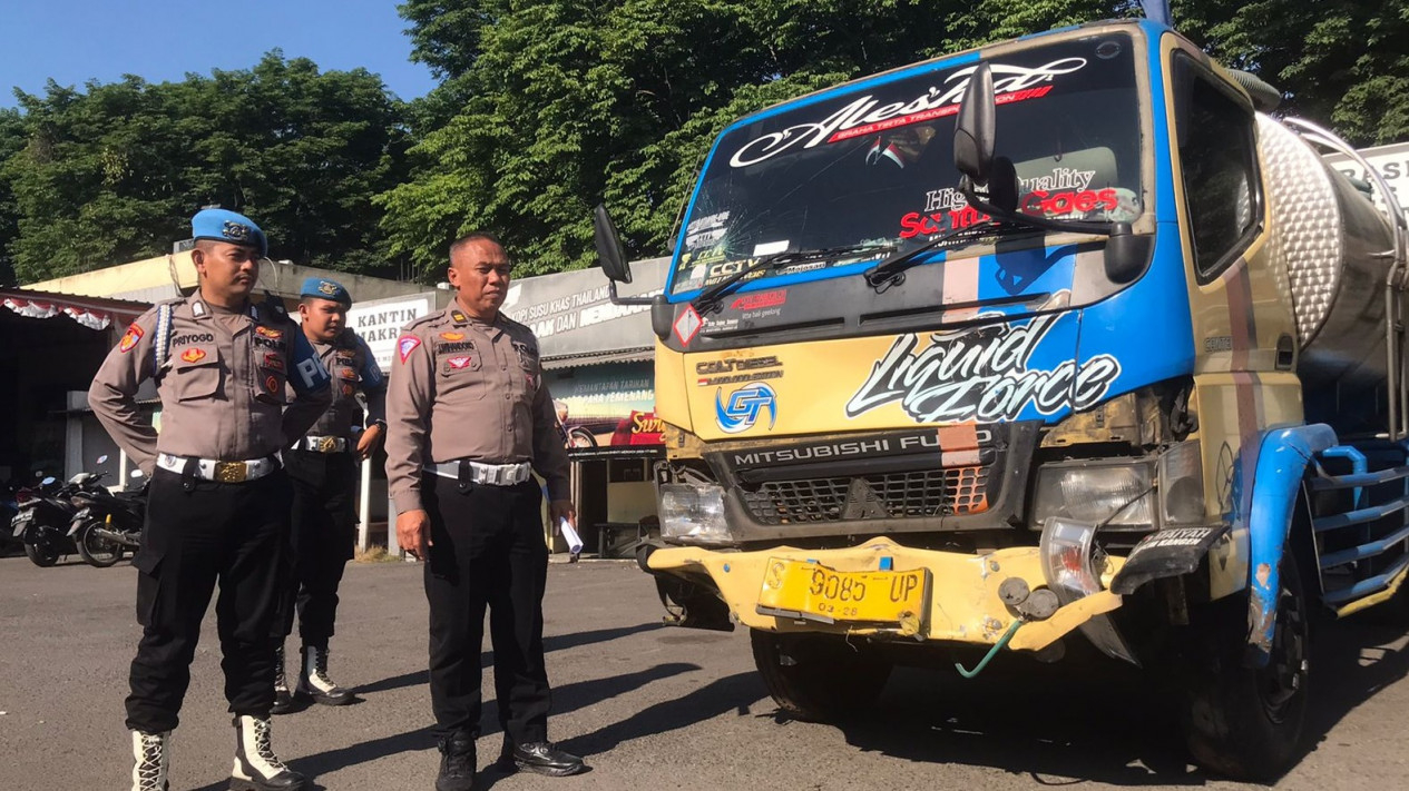 Foto Soal Penyebab Kecelakaan Maut Truk Tangki Di Pacet Mojokerto Begini Temuan Tim Ahli