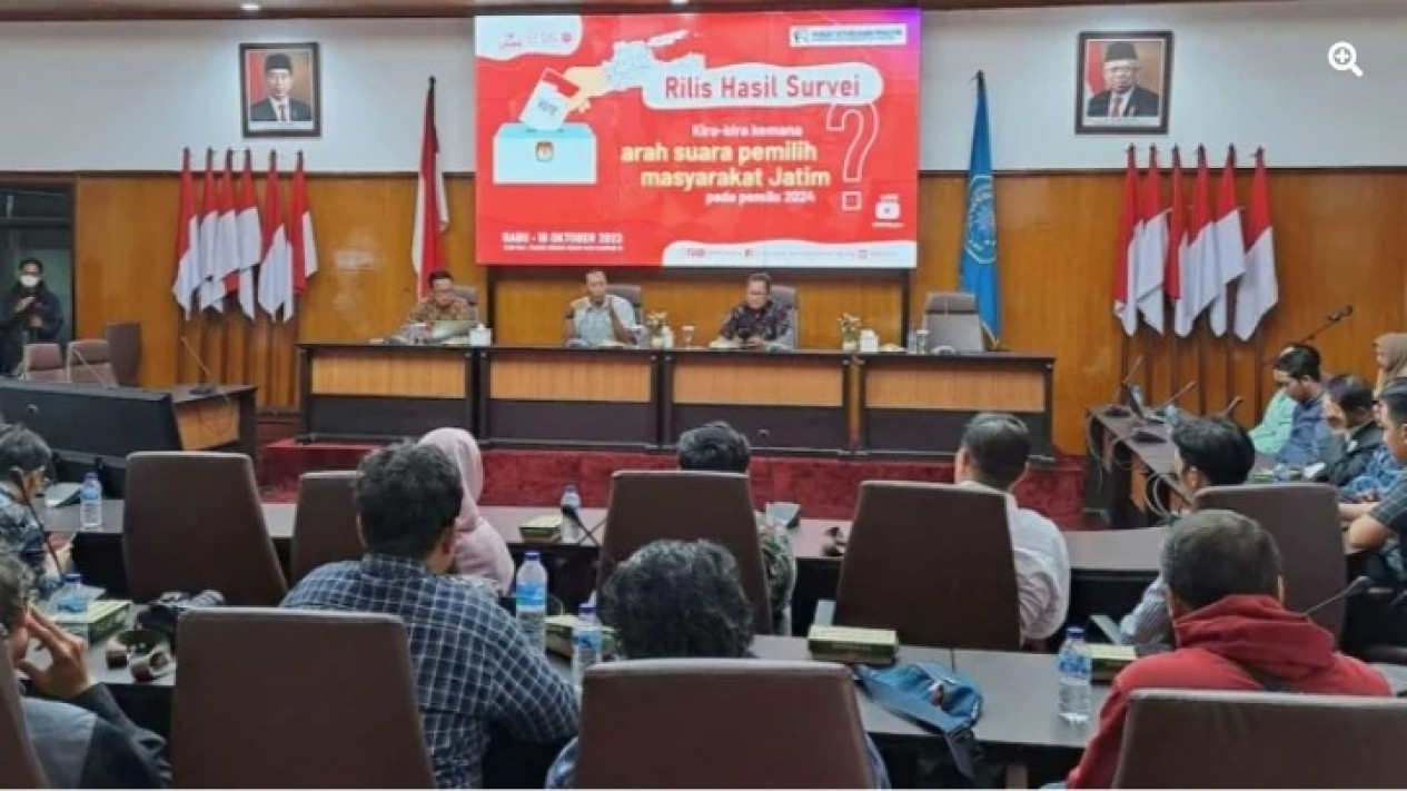 Pemaparan hasil survei opini publik Jawa Timur