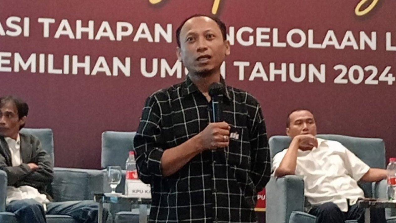 Ketua KPU Gresik Ahmad Roni