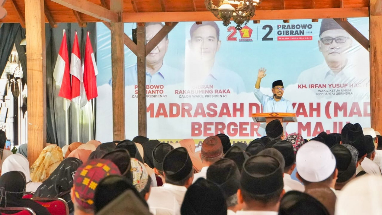 Gus Sadad bersama ribuan guru ngaji di Pasuruan