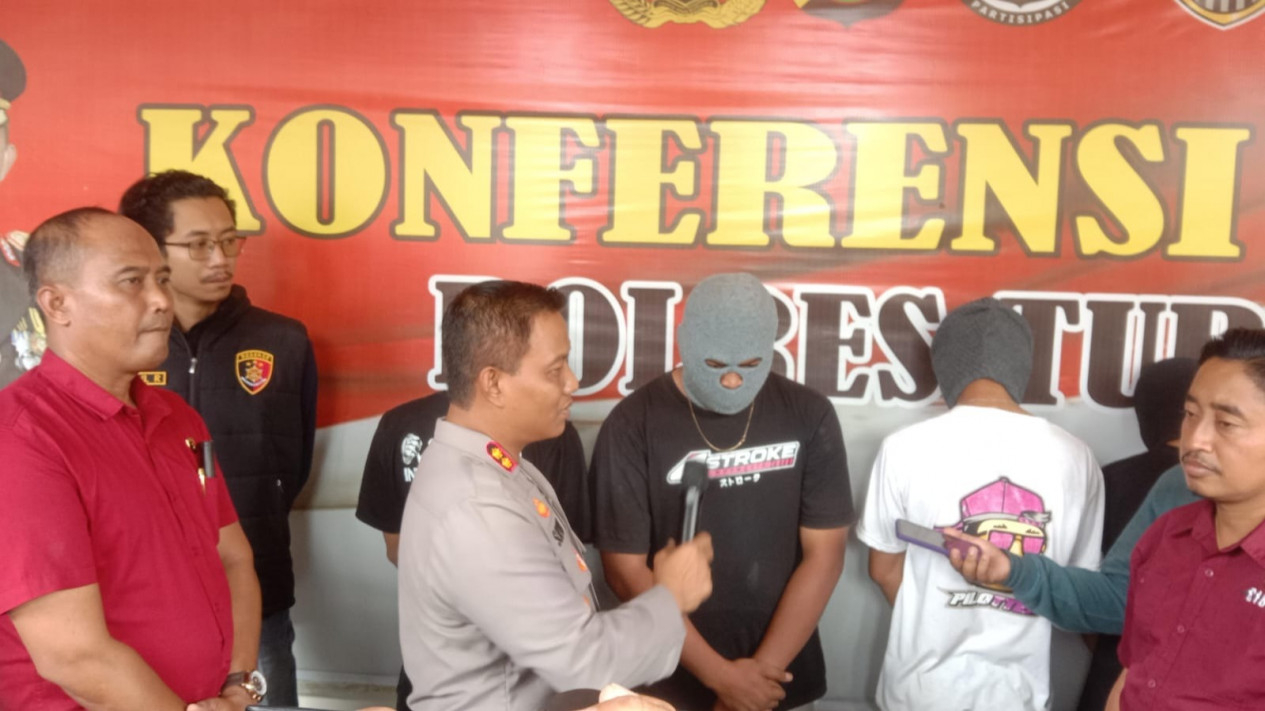 6 pesilat yang keroyok pengendara motor ditangkap.