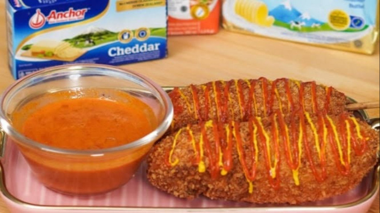 Corn Dog With Rose Sauce