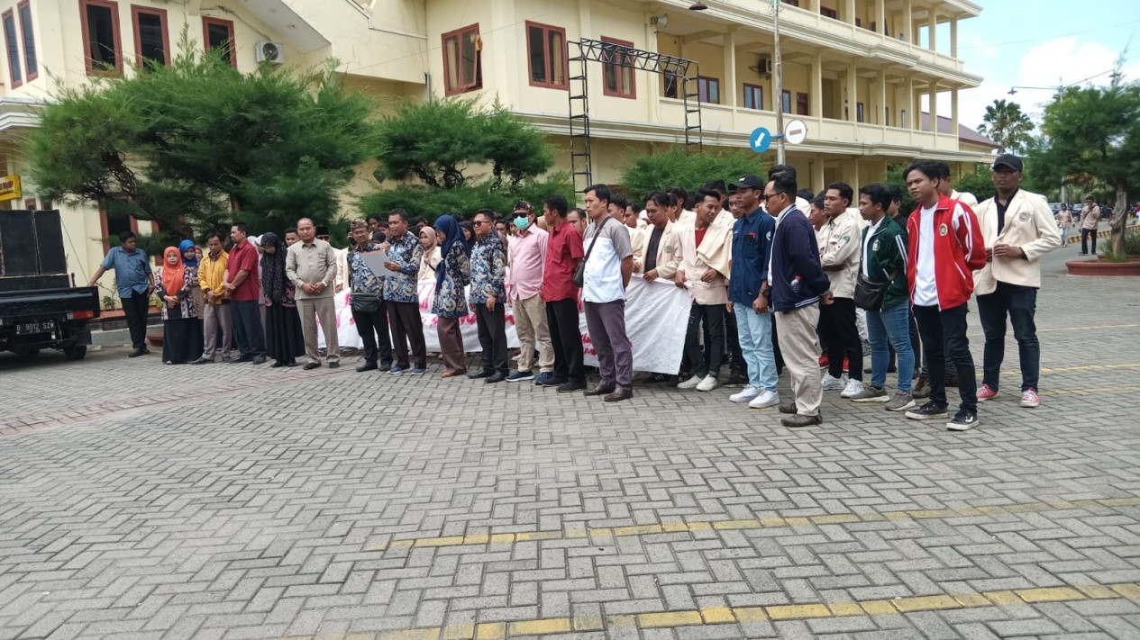 Pernyataan sikap civitas akademika STKIP PGRI Sumenep