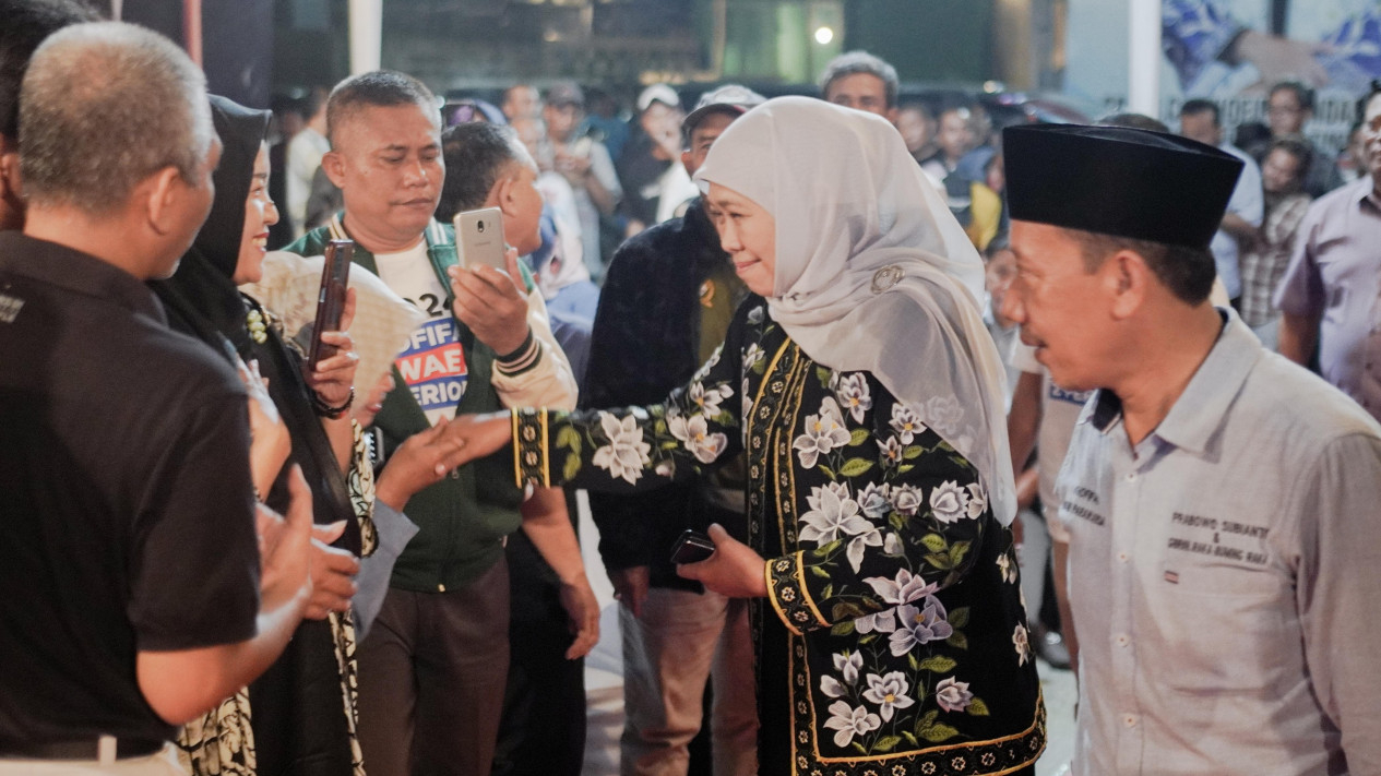 Khofifah saat menghadiri HUT SPSI ke-51