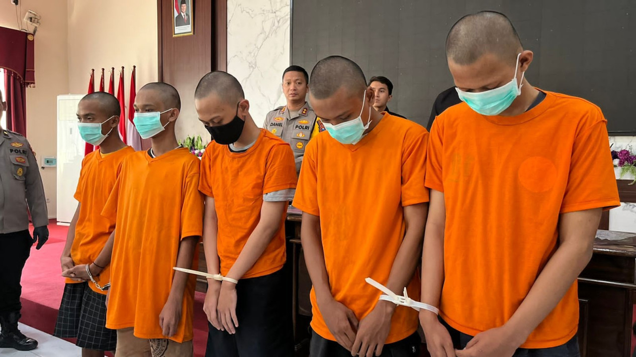 Begal motor dan ponsel remaja di Mojokerto