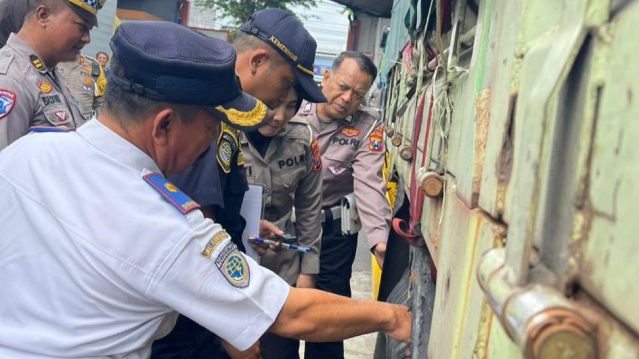 Polres Mojokerto Kota melaksanakan ramp check PT intidragon 2
