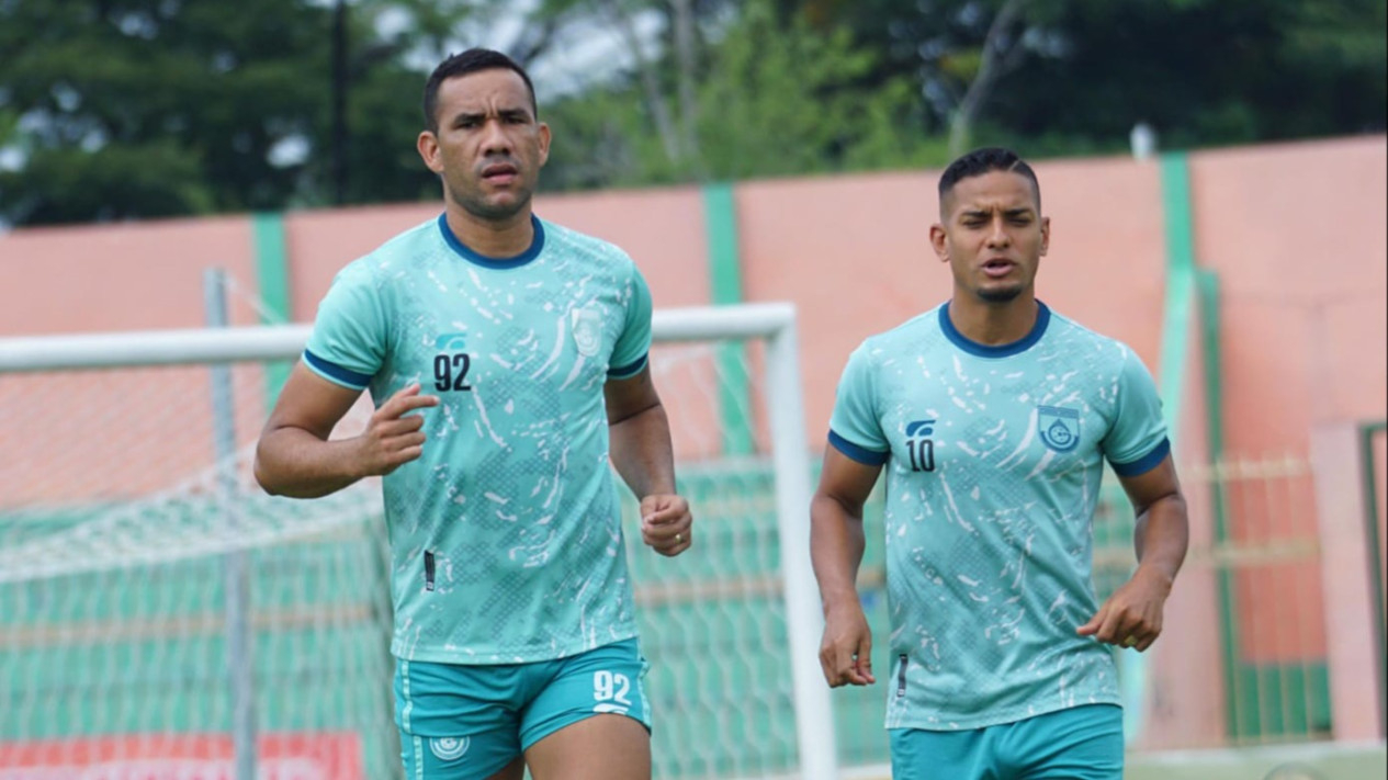 Dua pemain asing Gresik United Renan dan Wilkson