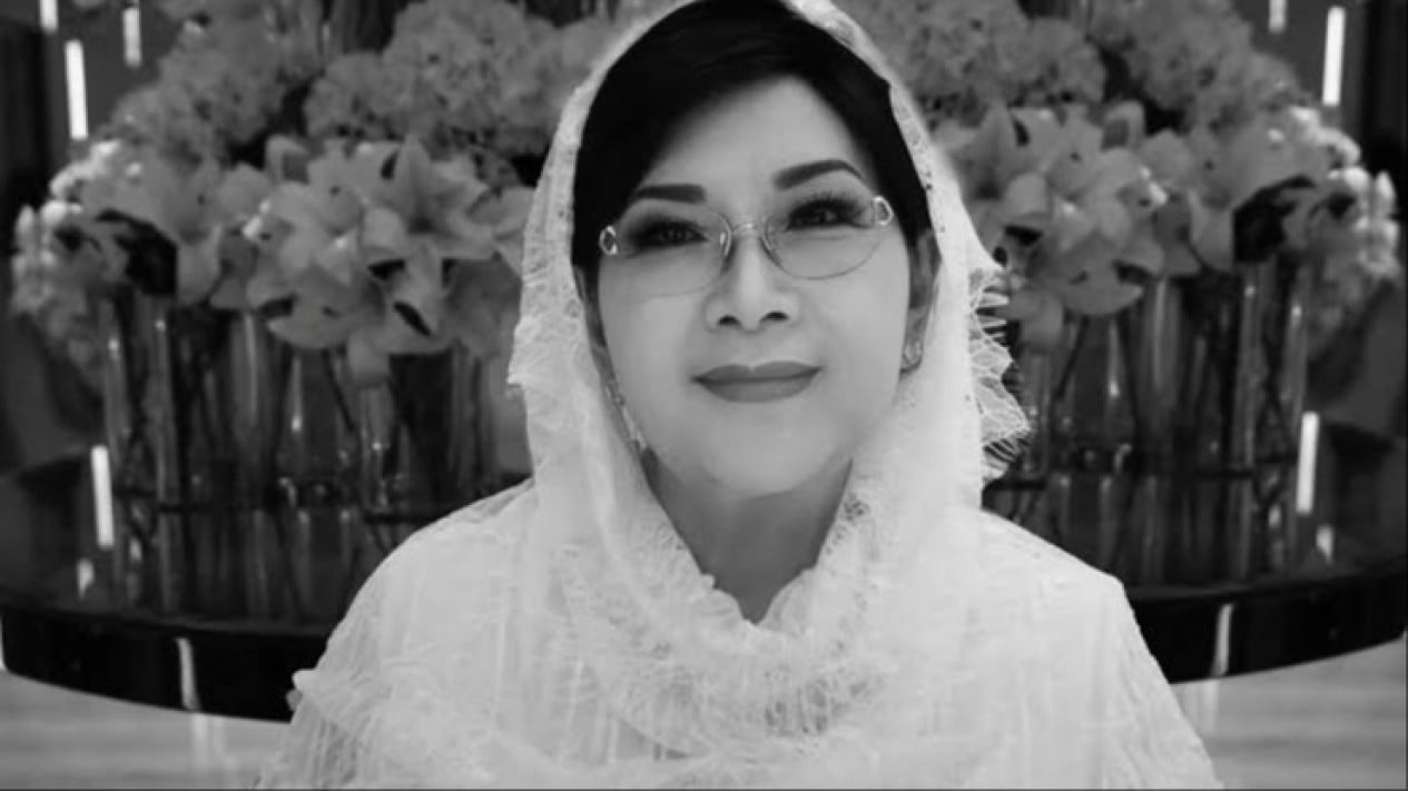 Almarhumah Titiek Puspa