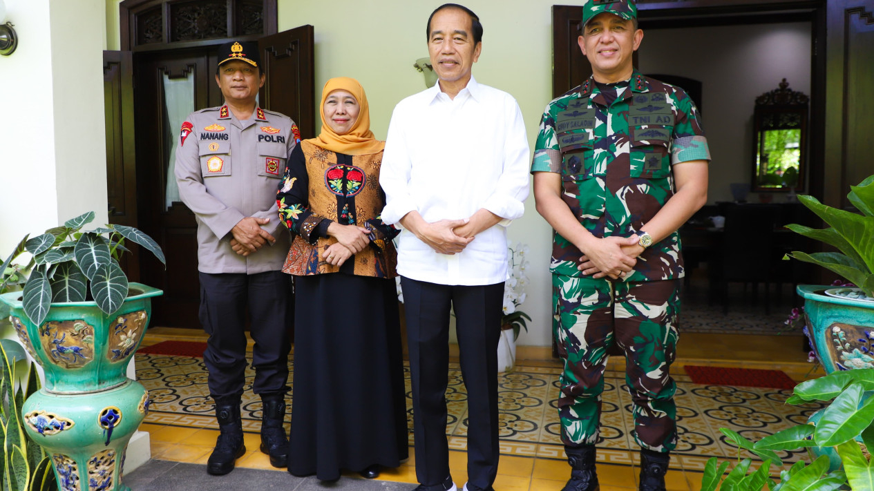 Khofifah bersama Kapolda Jatim Irjen Pol Nanang Avianto dan Pangdam V Brawijaya Mayjen TNI Rudy Saladin saat sowan Jokowi