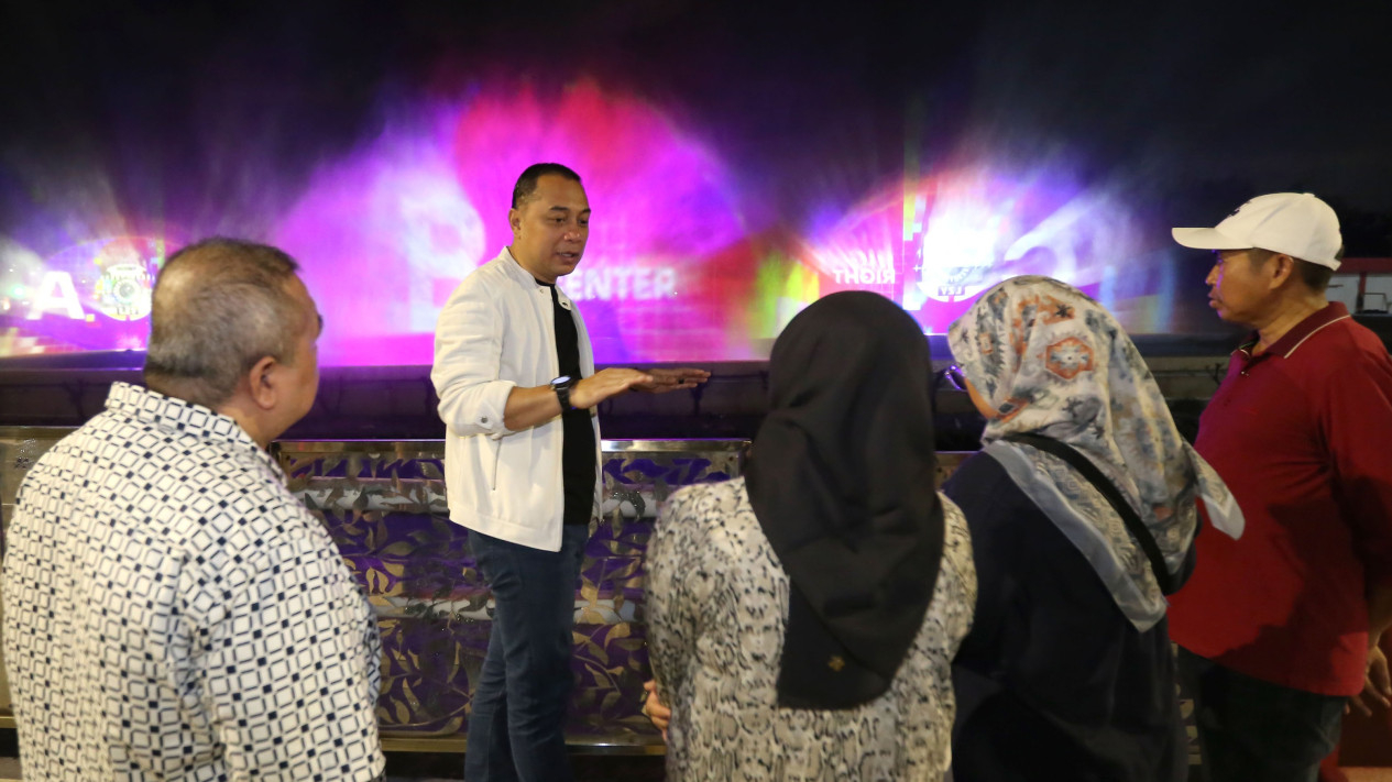 Eri Cahyadi di Destinasi Wisata Kenjeran