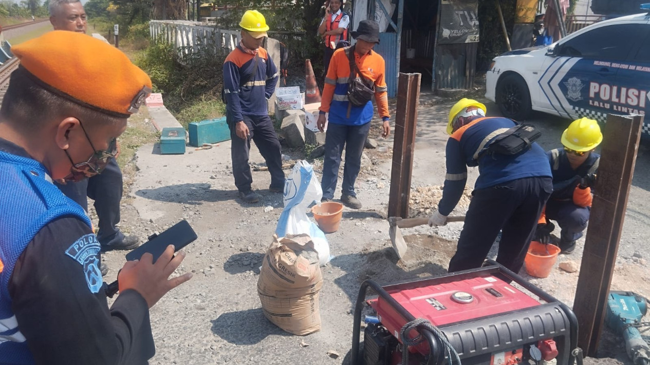 PT KAI tutup perlintasan sebidang untuk roda empat