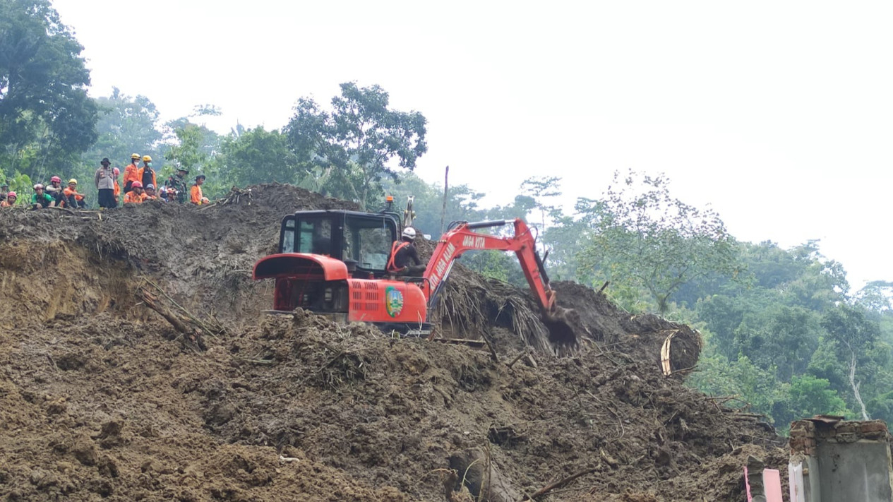 Lokasi terkini tanah longsor Depok Trenggalek.