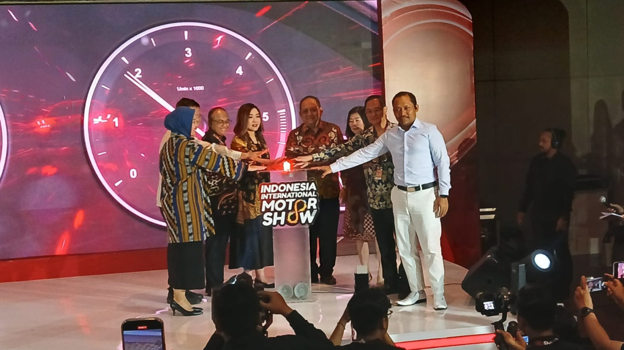 Pembukaan IIMS 2025 di Surabaya.