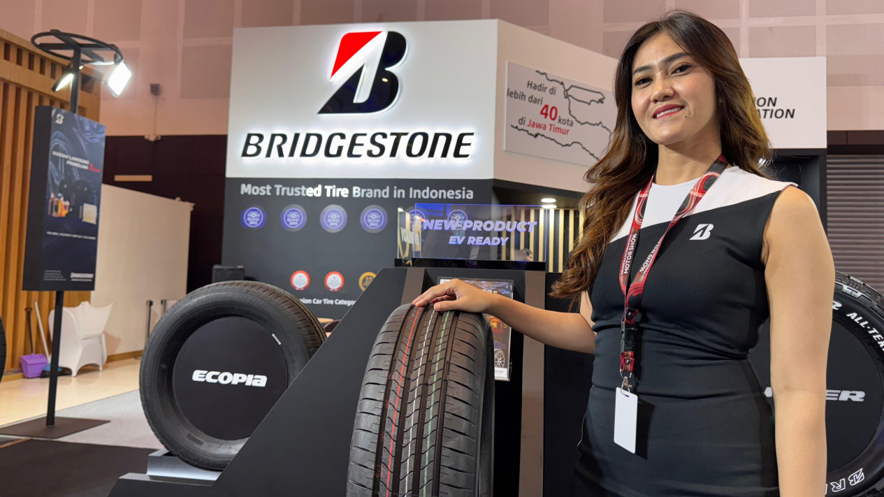 Bridgestone Indonesia hadir di IIMS Surabaya 2025