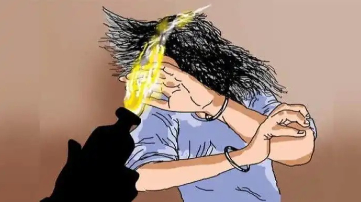 Ilustrasi penyiraman air keras.