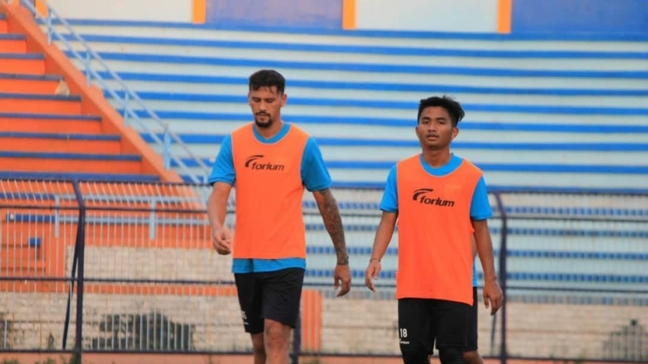 Hambali Tholib saat masih bergabung dengan Persela Lamongan