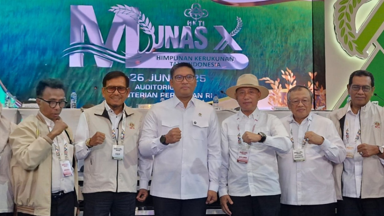 Arum Sabil bersama Ketum HKTI Sudaryono.