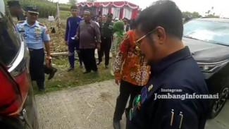Kunker di Jombang, Rombongan Mentan Tabrakan Beruntun