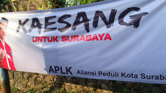 Baliho Kaesang Pangarep di Kota Surabaya. Baliho Kaesang Pangarep di Kota Surabaya.