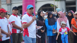Semarak Jalan Sehat Harkopnas di Trenggalek, Sekda Edy: Koperasi Soko Guru Perekonomian Desa