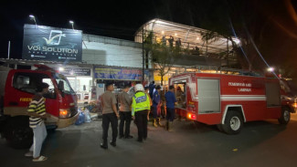 Toko Kelontong di Lamongan Terbakar, Api Berasal dari Dupa yang Disiram Pertalite