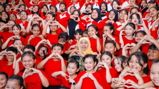 Pesan Gubernur Khofifah kepada Paskibraka HUT RI ke-80 agar Menjaga Diri