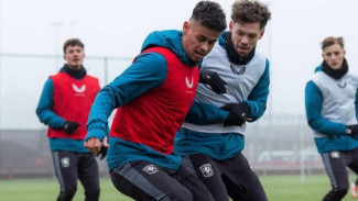 Jadi Perbincangan, Mees Hilgers tidak Dimainkan oleh Pelatih FC Twente
