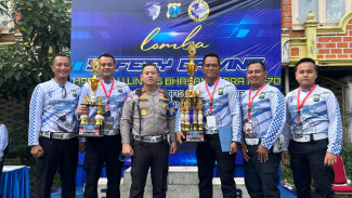 Polres Gresik Runner Up Lomba Savety Driving Hari Lantas Bhayangkara di Surabaya