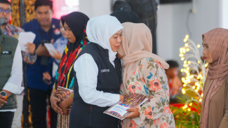 Pemprov Jatim Serahkan Santunan Duka untuk Korban Campak di Sumenep