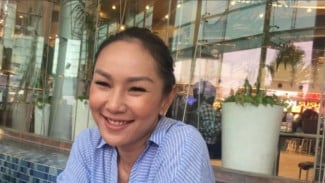 Kisah Haru Dibalik Mantan Istri Deddy Corbuzier Ini Putuskan Jualan di Pinggir Jalan