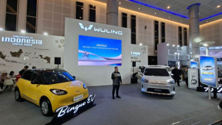 Wuling Kenalkan Kendaraan Listrik Komersial Berdesain Klasik di GIIAS 2025 Surabaya