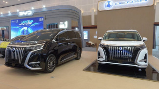 Denza D9 di GIIAS Surabaya, MPV Listrik Premium Berteknologi Futuristik