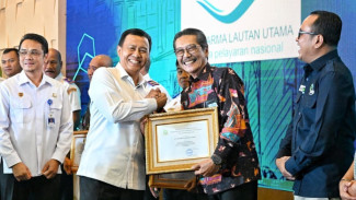 DLU Raih Penghargaan Tertinggi Operator Angkutan Penyeberangan Terbaik 2025