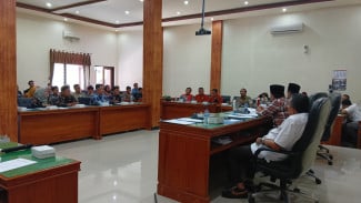 Guru PPG Datangi DPRD Trenggalek, Tuntut Prioritas saat Rekrutmen ASN