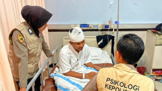 Polisi Terjunkan Trauma Healing untuk Korban Ambruknya Mushola Ponpes Al Khoziny