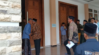 Direktur Trans7 Sowan ke Ponpes Lirboyo, Didampingi Prof M Nuh