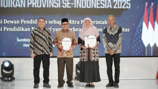 Dewan Pendidikan Serahkan 8 Rekomendasi RUU Sisdiknas ke Mendikdasmen