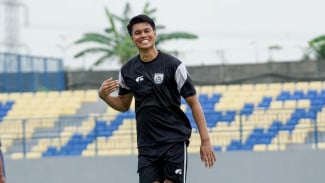 Eks Penyerang Persebaya Resmi Bergabung Gresik United