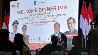 IMA Galang Donasi Banjir Sumatera dari Peserta Rakernas–UMKM Tourism Award 2025 di Surabaya