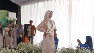 Siswa-siswi di Trenggalek Ini Hasilkan Baju Ecoprint Ramah Lingkungan