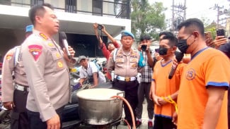 Praktik Suntik LPG 3 Kg ke 12 Kg Pasuruan Terbongkar saat Pelaku Edarkan di Surabaya