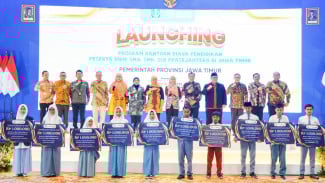 Khofifah Kucurkan Rp48 M Bantuan Biaya Pendidikan untuk Siswa Prasejahtera Jatim