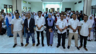 Gali Potensi Pelajar, Dinas Kominfo-PWI Gresik Gelar Pelatihan Publik Speaking dan Lomba Voice Over