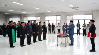 Pesan Mas Dhito Lantik 5 Pejabat: Jangan Merasa di Zona Nyaman