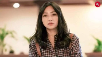 Hesti Purwadinata dan Suami Diteror Gegara Dukung Buku Aurelie Moeremans